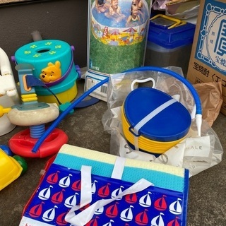 子供用プール　海遊びセット　マットなど　の画像