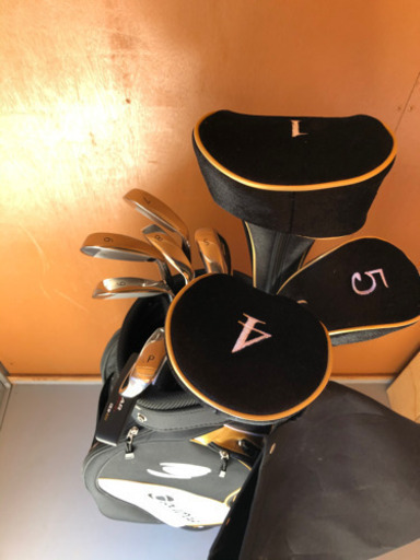 ゴルフセット一式　（注レフティー左打ち仕様になります。