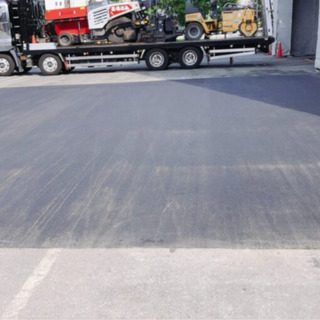 【未経験歓迎】男女活躍中の舗装工事作業員！٩(ˊᗜˋ*)و昇給随時・賞与年２回だからめちゃくちゃ稼げる！！の画像