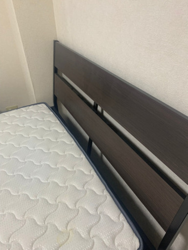 IKEA ダブルベッド　マットレス付き