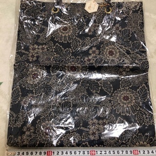 夏のバッグ　新品　未使用の画像