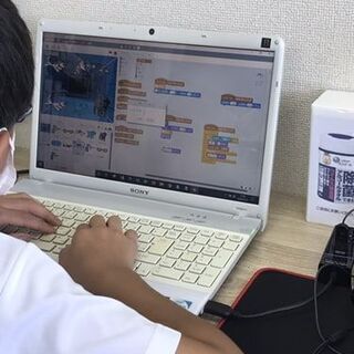 小学生のためのプログラミング教室’（スクラッチを使ってゲームを作ってみよう）の画像