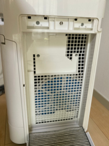 美品　SHARP 加湿空気清浄機　2018