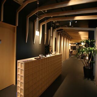住み込みスタッフ大募集|無料でゲストハウスに住めます！|大阪|ゲストハウス|フロントスタッフ・清掃スタッフ|地下鉄堺筋線 恵美須町駅 駅直結｜難波駅徒歩圏内｜学力・経験一切不要！の画像