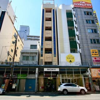 住み込みスタッフ大募集|無料でゲストハウスに住めます！|大阪|ゲストハウス|フロントスタッフ・清掃スタッフ|地下鉄堺筋線 恵美須町駅 駅直結｜難波駅徒歩圏内｜学力・経験一切不要！の画像