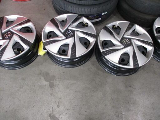 ホンダ　フリードハイブリッド　純正ホイール　４本
