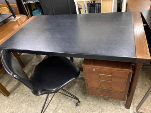 アンティークテーブルチェアセット