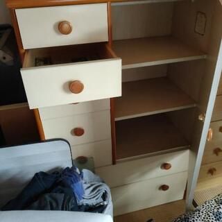 洋服タンスの画像