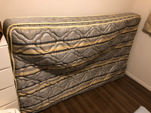 シモンズ　セミダブルマットレス　 simmons beautyrest