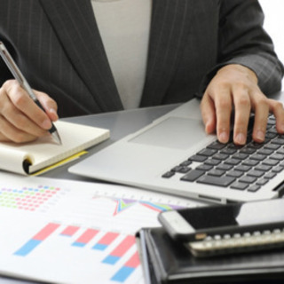 簡単な経理をして下さる方募集‼︎データ入力、完全在宅ワーク、お好きな時間・スキマ時間の作業可能。の画像