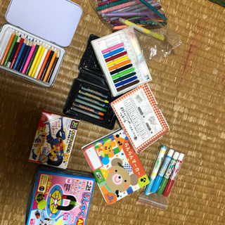 【取引決まりました】色鉛筆　ペン　その他