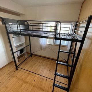ロフトベッド階段式 スチール製 黒 宮&2口コンセント スチール製ロフトベッド 2口コンセント付き 黒