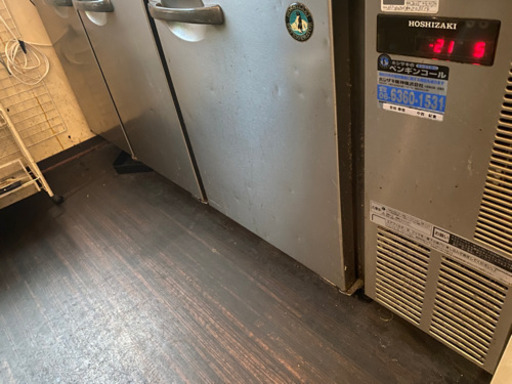 RFT-180SNE-R 直接取引き　大阪市北区　業務用　冷蔵　冷凍庫