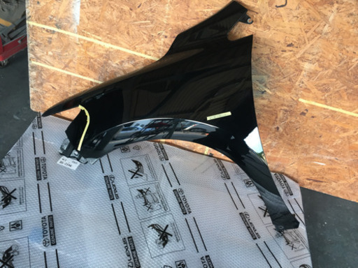 ZSU60ハリア　左フェンダー