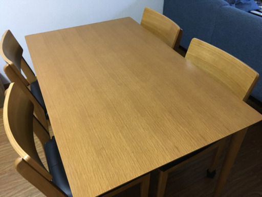 ダイニングテーブル+椅子4脚セット