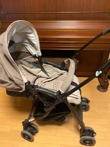 美品　Combiベビーカー　メチャカルハンディ　オート4キャス　エッグショック