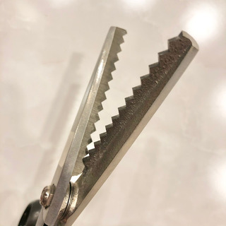 【ネット決済・配送】ピンキングハサミ　Deluxe  Kleencut  USA 裁縫　はさみ　ギザギザ　ヴィンテージ　レトロ　アンティーク Pinking Scissors の画像