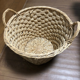 丸型のカゴ