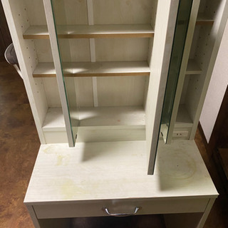 ドレッサー　イスもあります