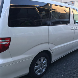 アルファード10系後期の画像