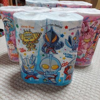 ウルトラマン、HuGっと！プリキュアのトイレットペーパーです