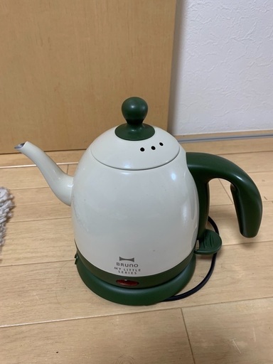 BRUNO 電気ケトル