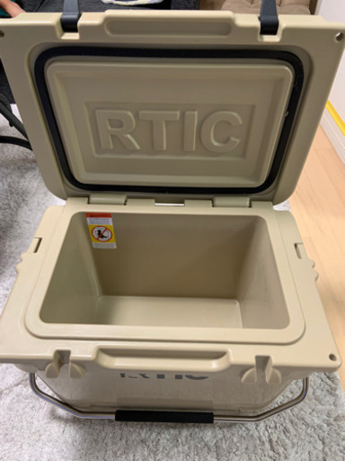 RTIC クーラーボックス　20QT TAN