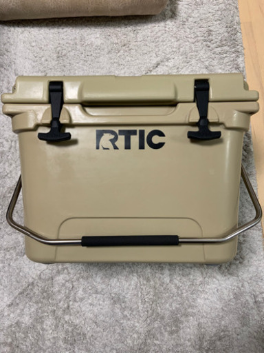  クーラーボックス　20QT TAN