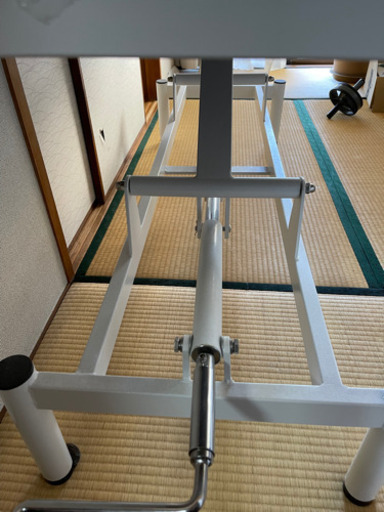 美品マッサージベッド高さ調整可能