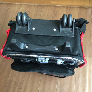 カーズ キャリーバーとキャスター付きバックパックの画像