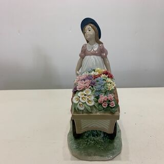 （210721）リヤドロ LLADRO 可愛いお花屋さん フィギュリン 箱付の画像