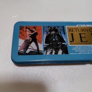 スターウォーズ缶ペンケースの画像