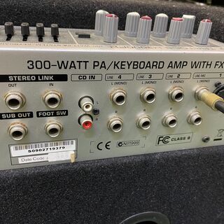 愛品館八千代店】Behringer Ultratone K3000FX キーボードアンプ