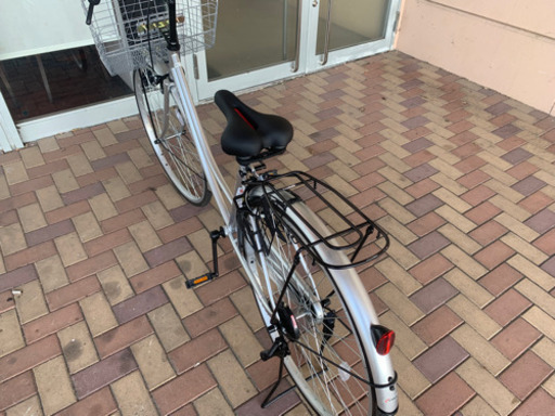 27インチ　自転車　シルバー