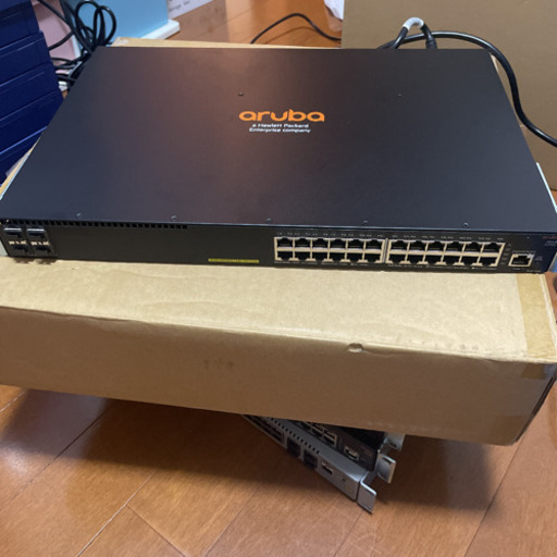 美品！aruba 2540 jl356a アクセススイッチ