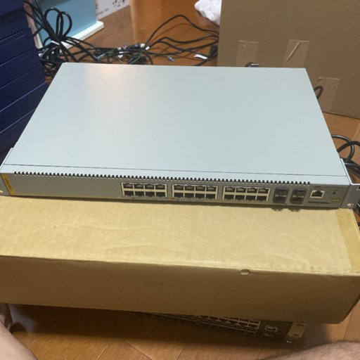 美品！　AT-x230-28GT