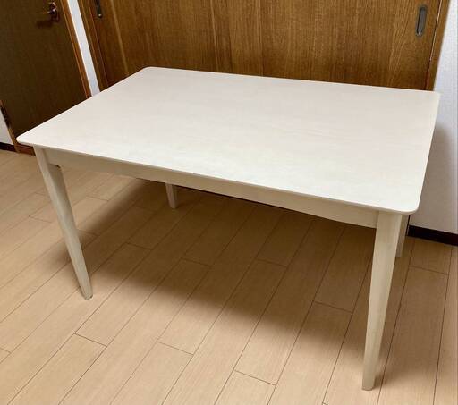 【新品アウトレット】ニトリ　ダイニングテーブル　120×75×71（㎝）