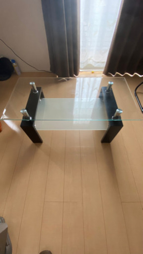 ガラステーブル