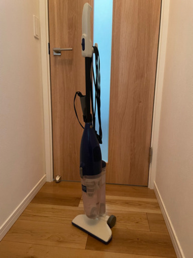 スティック型クリーナー　掃除機