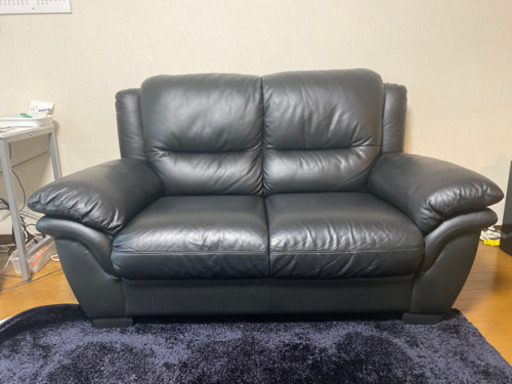 ★値下げ!!★美品✩.*˚黒レザー二人がけソファー