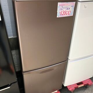 ☆中古 激安！！￥13,800！！　Panasonic　パナソニック　138㍑2ドアノンフロン冷蔵庫　2017年製　NR-B149W-T型　【KBG056】　