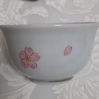 有田焼 桜が可愛いお湯のみ4客の画像