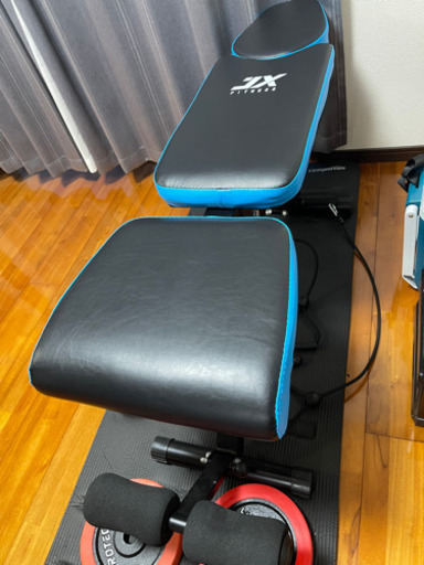 ダンベル、腹筋台