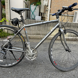 クロスバイク　Specialized cirrus 中古　700C×25 3×8段 クロスバイク Specialized cirrus 中古 700C×25 3×8段