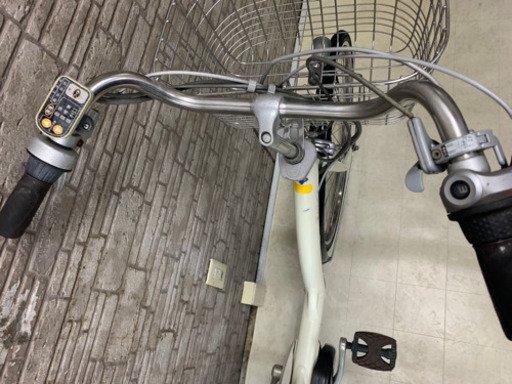 東京23区配達無料　新基準　ブリヂストン　ボーテアシスタ　8.1Ah リチウム 電動自転車☆中古☆BS☆26インチ