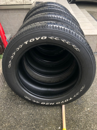 ハイエース　17インチ　四本　タイヤ　215/60R17C 109/107R