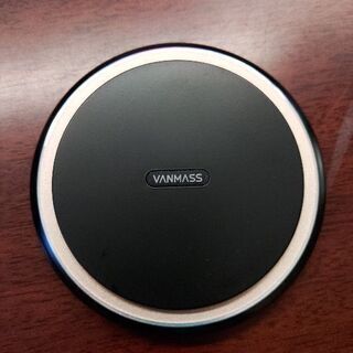 未使用🌕️🔵🔴スマホを置くだけ🌕️🔴🔵qi充電器♥VANMASS♥