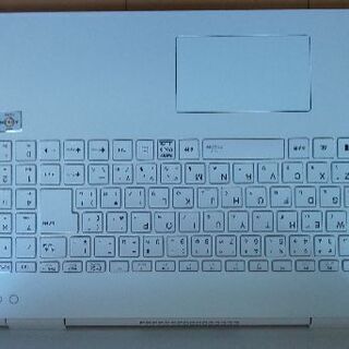 新品ノートパソコンの画像