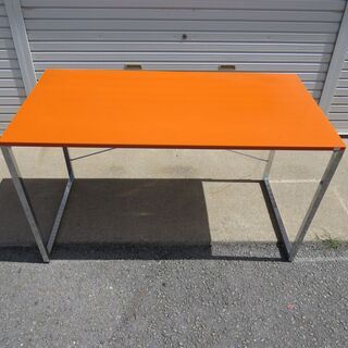 山口)下松市より　デスク(オレンジ色) W120cm×D60cm...