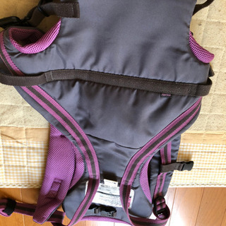 取引中　抱っこ紐中古